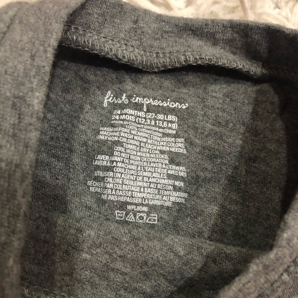 Santa’s Cutest Elf Holiday Christmas First Impressions T-Shirt 24m - Picture 3 of 4